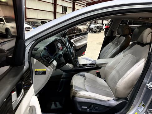 Used 2017 Hyundai Sonata Limited FWD image 13