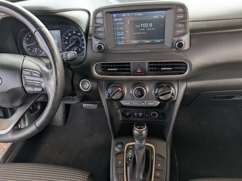 Used 2020 Hyundai Kona SEL Plus image 26