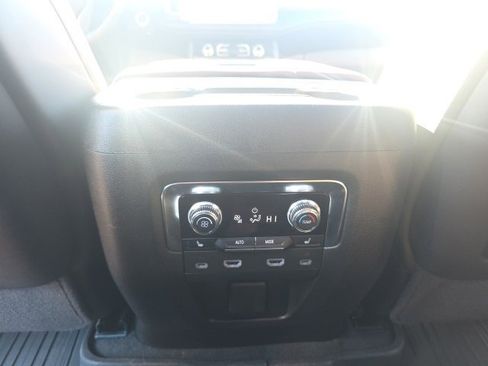 Used 2024 GMC Yukon XL Denali Ultimate image 35