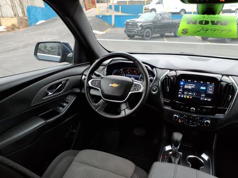 Used 2023 Chevrolet Traverse LT w/ LPO, Floor Liner Package image 12