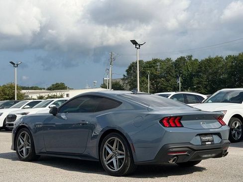 Used 2025 Ford Mustang GT RWD image 6