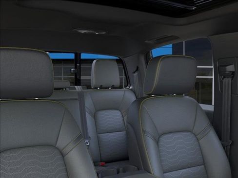 New 2025 Chevrolet Colorado ZR2 w/ Technology Package image 24