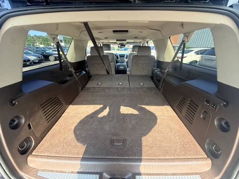 Used 2019 GMC Yukon XL Denali w/ Denali Ultimate Package AWD/4WD image 25