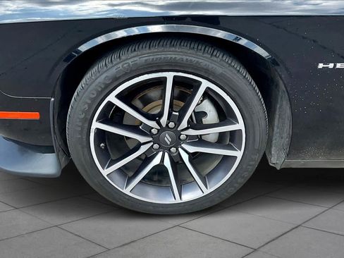 Used 2022 Dodge Challenger R/T w/ Plus Package image 17