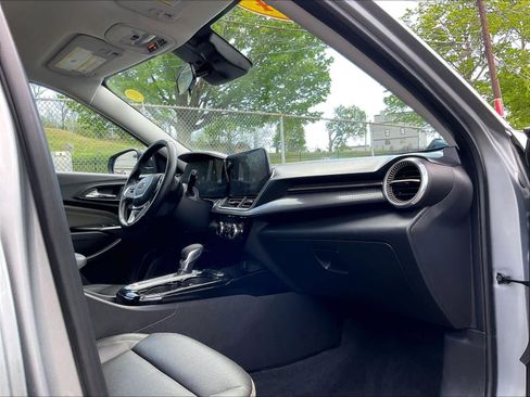 Used 2024 Chevrolet Trax ACTIV w/ Driver Confidence Package FWD image 14