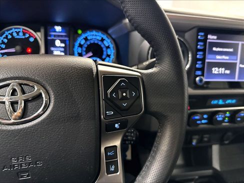 Used 2021 Toyota Tacoma SR5 RWD image 20