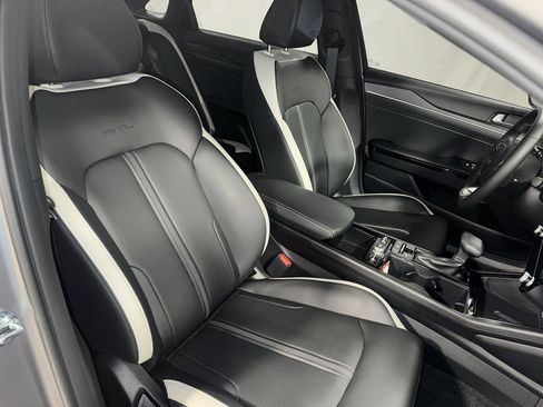 Used 2025 Kia K5 GT-Line w/ GT-Line Premium Package image 32