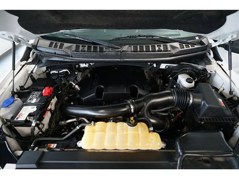 Used 2018 Ford F150 XLT w/ Equipment Group 302A Luxury image 10