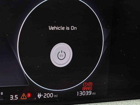 Certified 2024 Kia EV6 Wind w/ Wind Technology Package AWD/4WD image 8