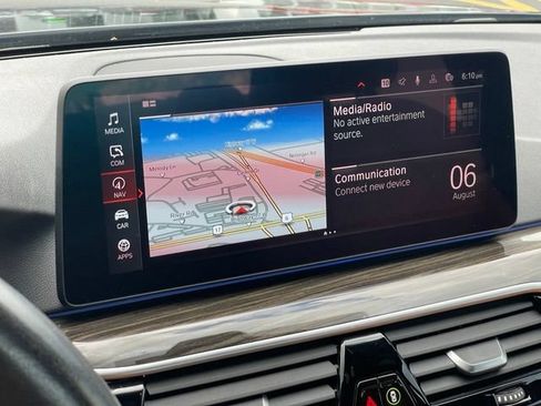 Used 2022 BMW 530i xDrive w/ Premium Package AWD/4WD image 19