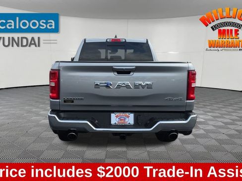 Used 2025 RAM 1500 Laramie AWD/4WD image 7