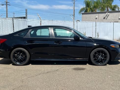 Used 2024 Honda Civic Sport image 6