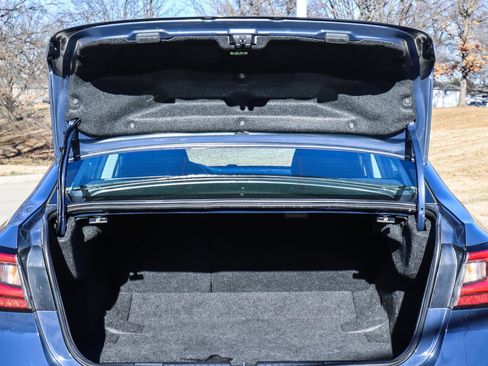 Used 2024 Subaru Legacy Premium image 19