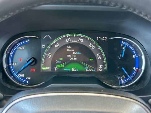 Used 2020 Toyota RAV4 XSE AWD/4WD image 24