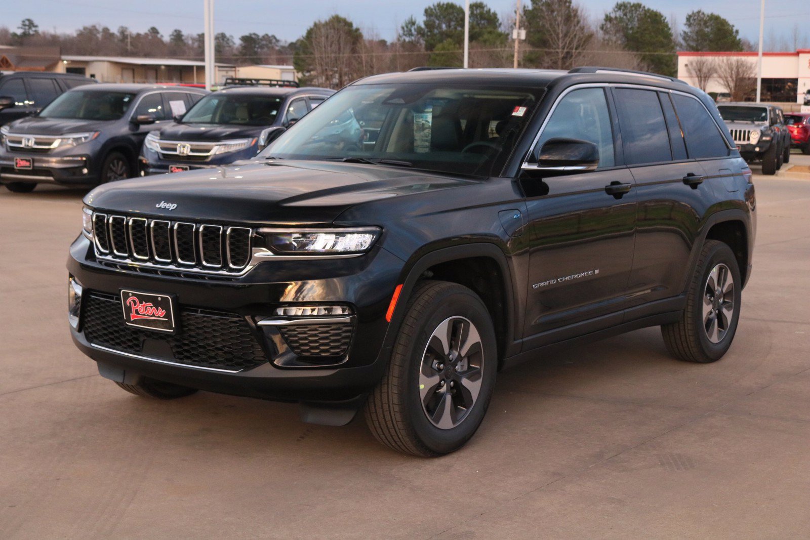 New 2023 Jeep Grand Cherokee 4WD 4xe image 7
