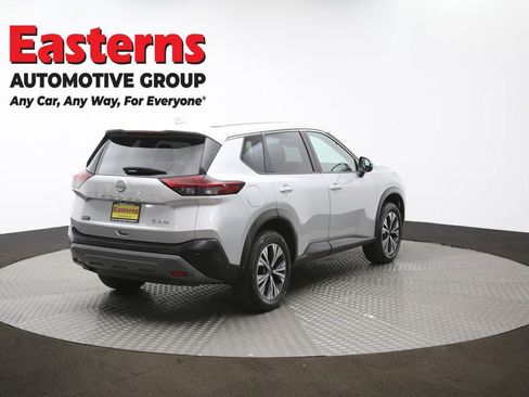 Used 2022 Nissan Rogue SV image 41