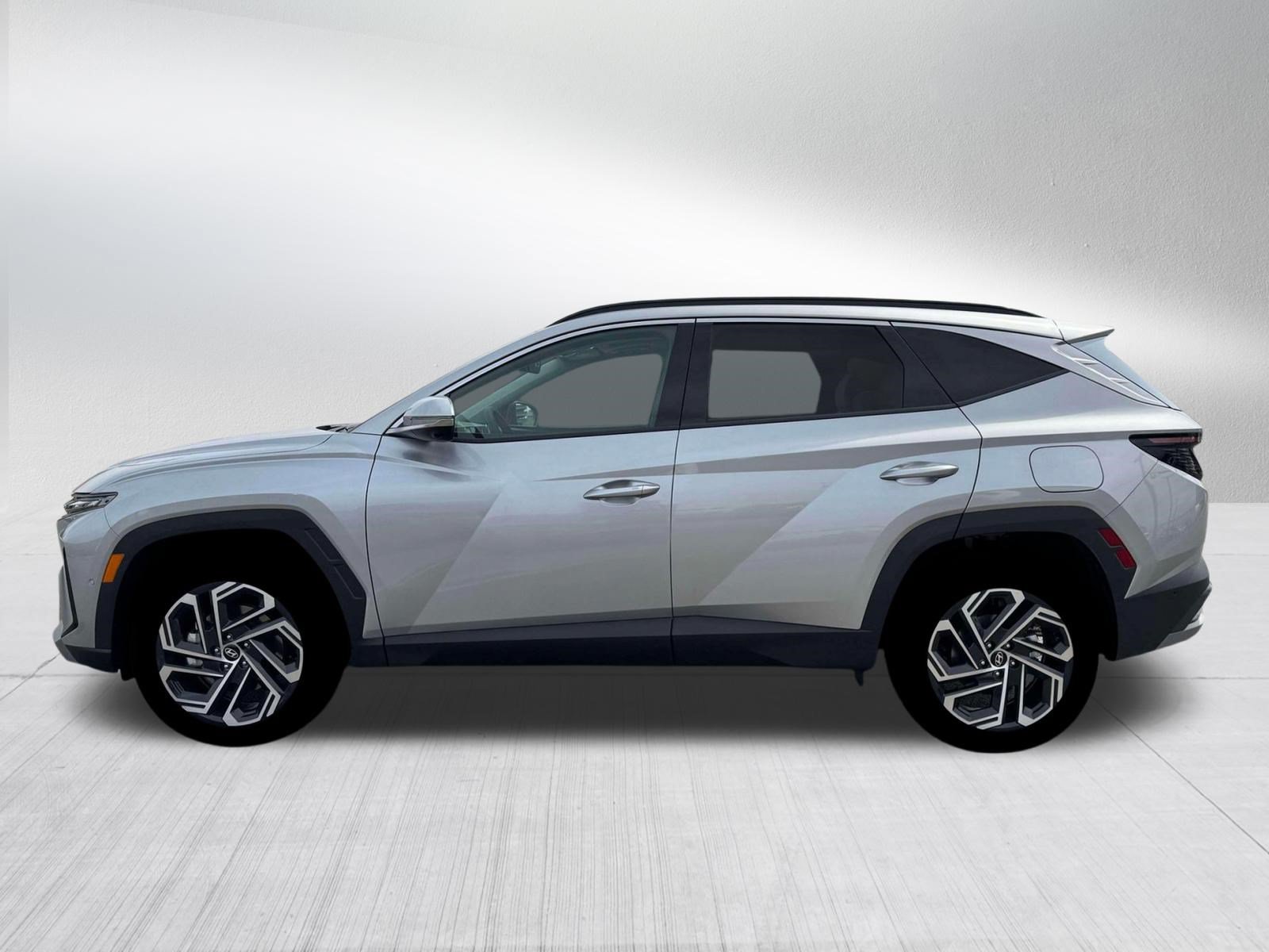 New 2026 Hyundai Tucson Limited AWD/4WD image 3