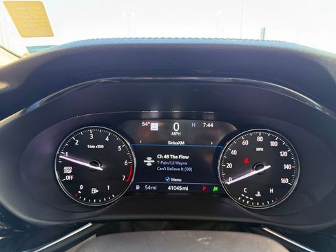 Used 2023 Buick Envision Avenir image 14