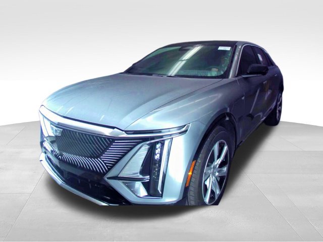 Used 2024 Cadillac Lyriq Tech AWD/4WD image 2