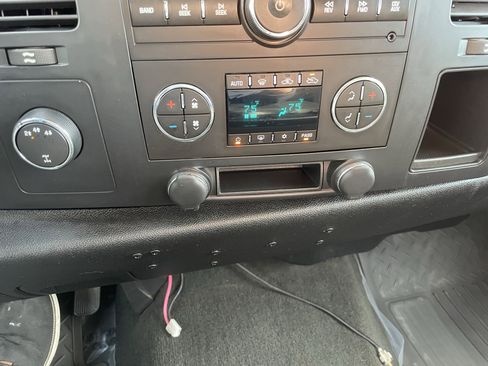 Used 2008 Chevrolet Silverado 2500 LT w/ 1LT Convenience Package image 22