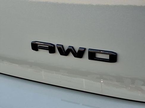 Certified 2023 GMC Terrain SLT w/ Elevation Edition image 19