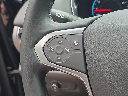 Used 2023 Chevrolet Traverse LT image 22