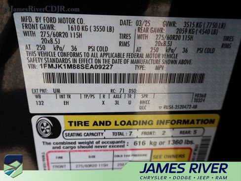 Used 2025 Ford Expedition Max Platinum AWD/4WD image 43