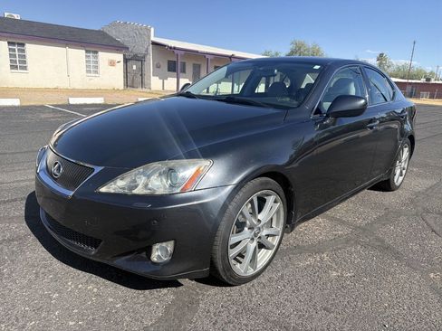 Used 2008 Lexus IS 350 RWD image 2