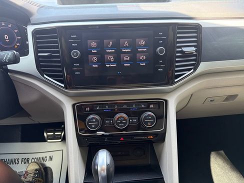 Used 2023 Volkswagen Atlas SEL Premium AWD/4WD image 21
