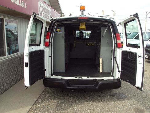 Used 2013 Chevrolet Express 1500 AWD w/ Power Package image 8