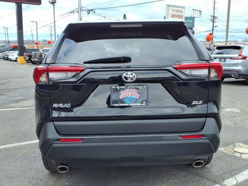 Certified 2023 Toyota RAV4 XLE image 5