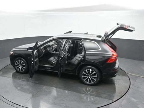 Used 2023 Volvo XC60 B5 Plus image 55