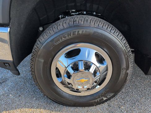 New 2026 Chevrolet Silverado 3500 LT w/ All Star Edition AWD/4WD image 9