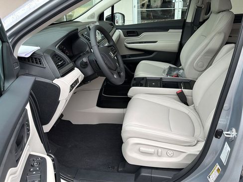 New 2026 Honda Odyssey EX-L image 10