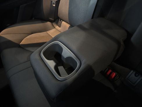 Used 2018 Toyota Camry L image 17