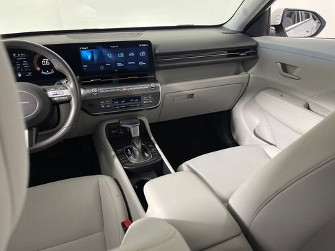 Certified 2025 Hyundai Kona SEL FWD image 17