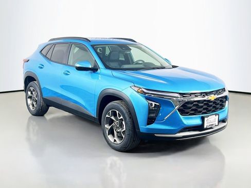 New 2026 Chevrolet Trax LT image 3