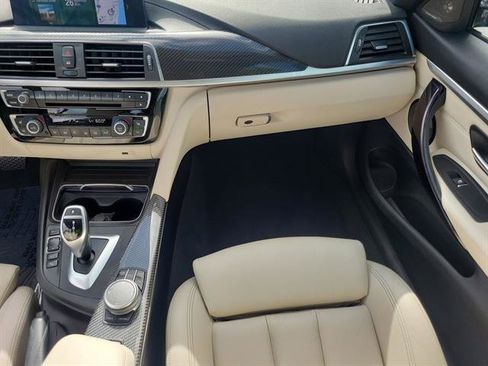 Used 2020 BMW 440i xDrive Convertible w/ M Sport Package image 17