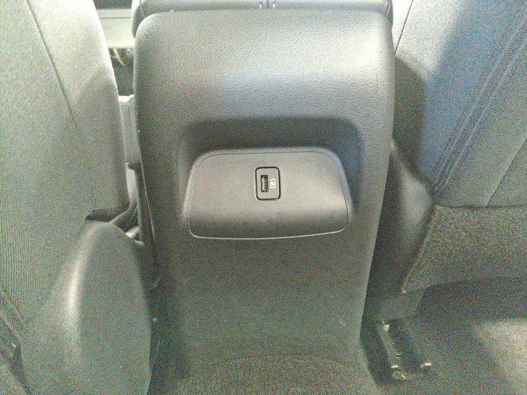 Used 2024 Nissan Sentra SV FWD image 13