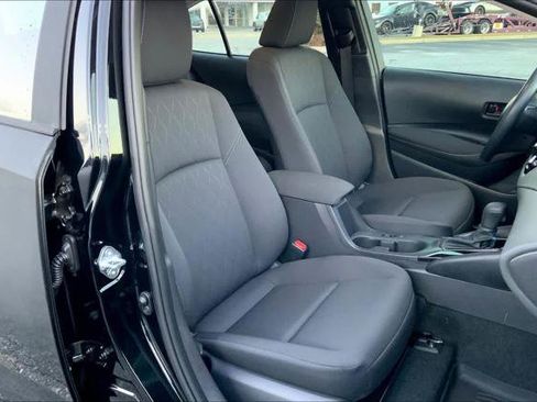 Certified 2025 Toyota Corolla LE image 8