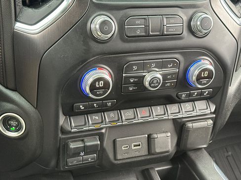 Used 2019 GMC Sierra 1500 AT4 w/ AT4 Premium Package image 24