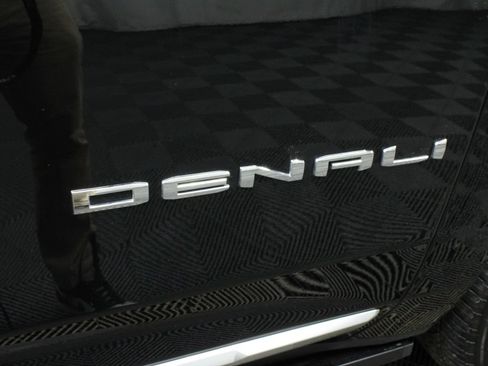 Used 2025 GMC Yukon Denali w/ Denali Reserve Package AWD/4WD image 62