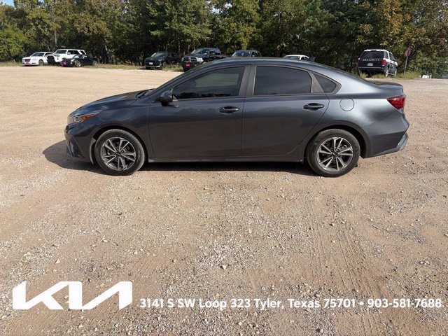 Used 2024 Kia Forte LXS FWD image 4
