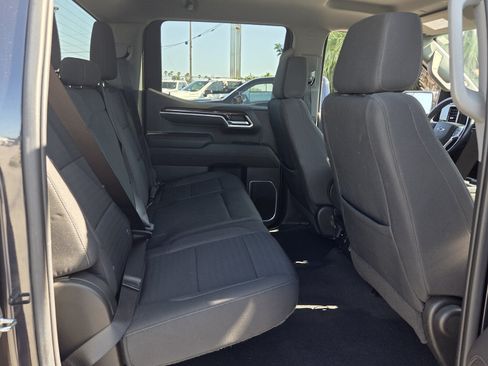 Used 2022 Chevrolet Silverado 1500 RST RWD image 16