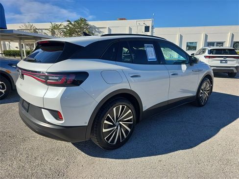 Used 2024 Volkswagen ID.4 S image 3