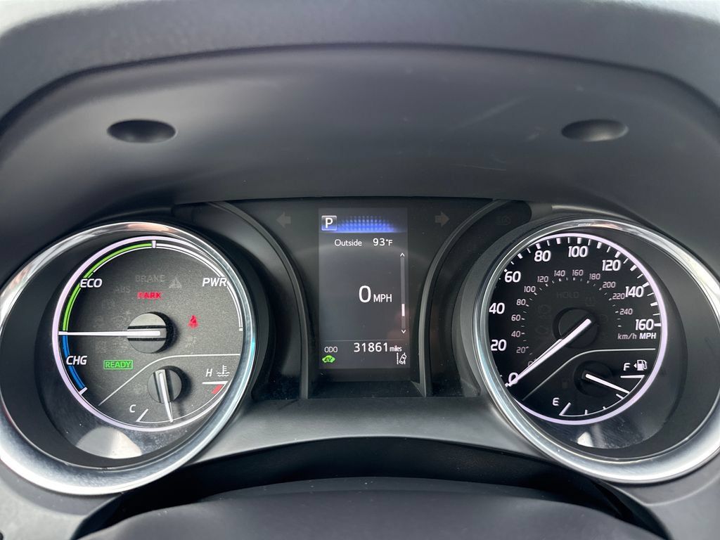 Used 2018 Toyota Camry LE FWD image 26