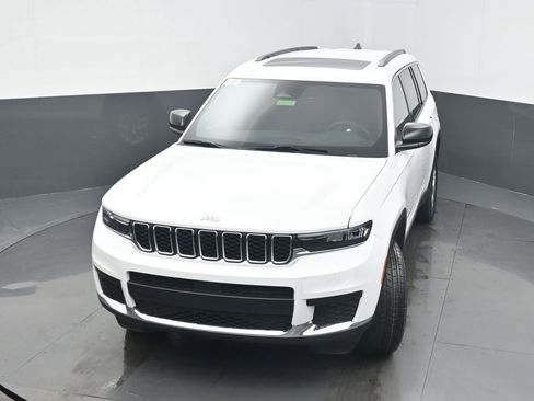 New 2026 Jeep Grand Cherokee L 4WD image 37