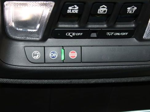 Certified 2024 Cadillac XT4 Premium Luxury image 35