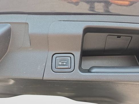 Used 2021 GMC Acadia Denali w/ Denali Technology Package FWD image 35