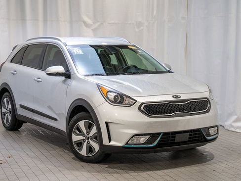 Used 2019 Kia Niro EX image 1
